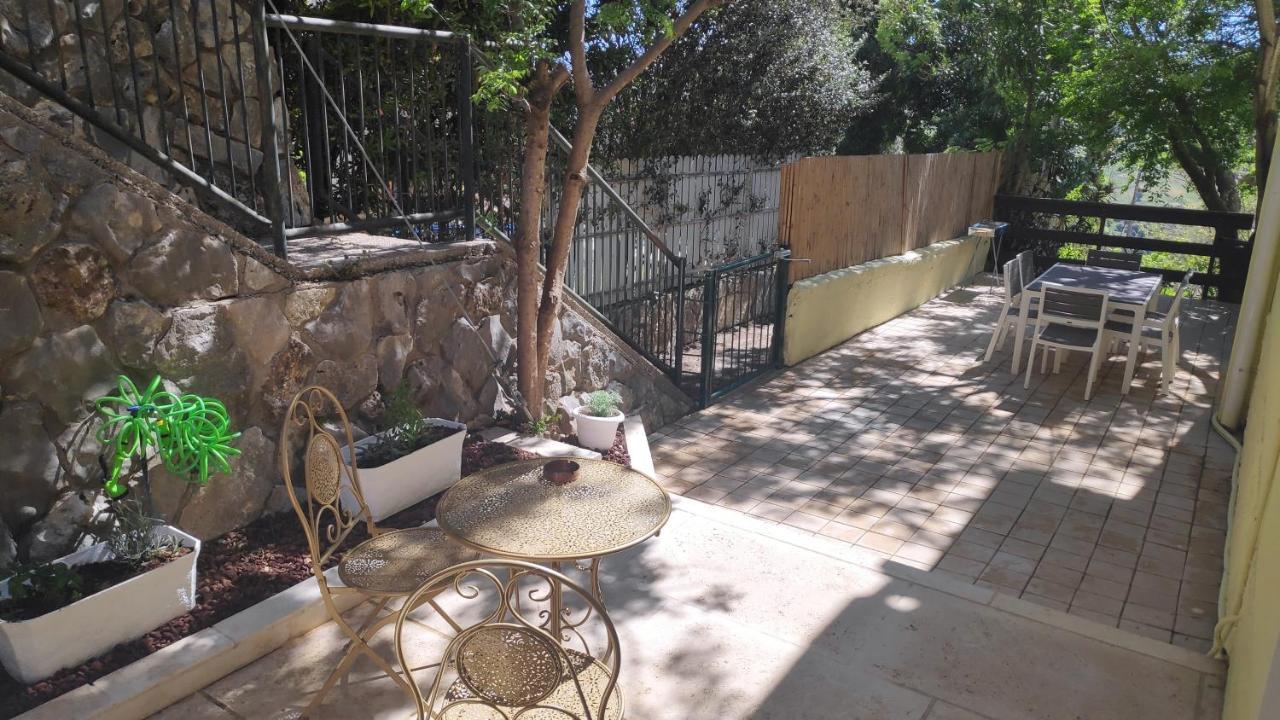 Appartement אחת ויחידה - One & Only à Ma'alot-Tarshiha Extérieur photo