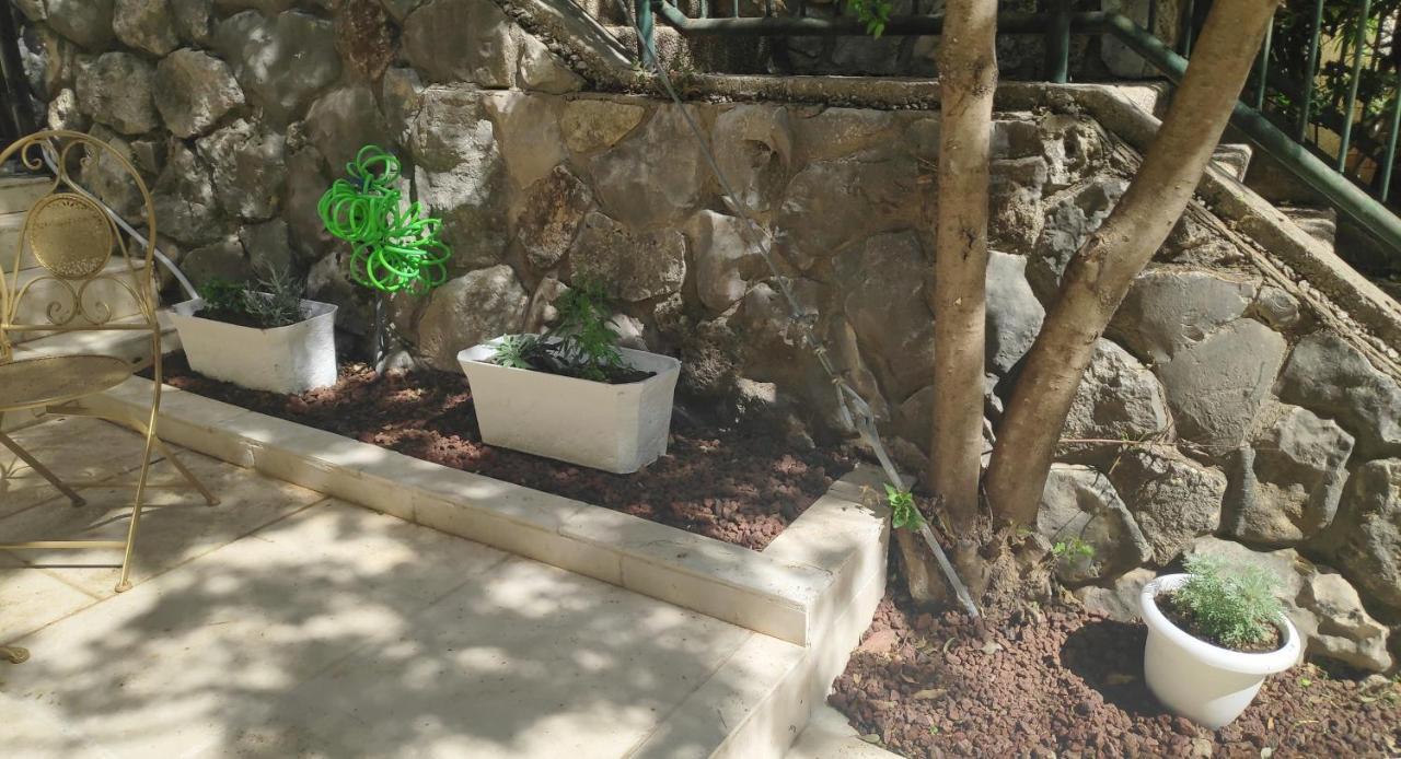 Appartement אחת ויחידה - One & Only à Ma'alot-Tarshiha Extérieur photo