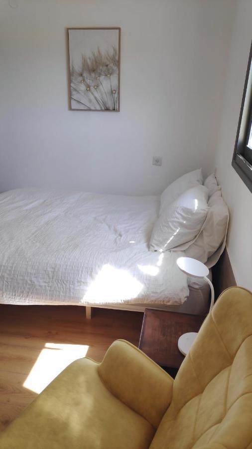Appartement אחת ויחידה - One & Only à Ma'alot-Tarshiha Extérieur photo